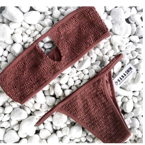 Bikini - Picture 7 of 7